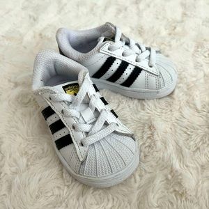 Adidas superstar classic white toddler size 4
